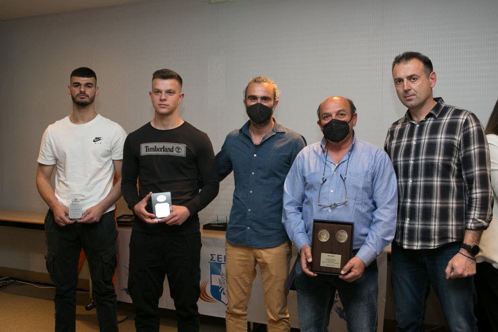 Η ΕΑΣ ΣΕΓΑΣ Κρήτης βράβευσε τους κορυφαίους αθλητές-τριες για τα έτη 2020-2021 (pics) runbeat.gr